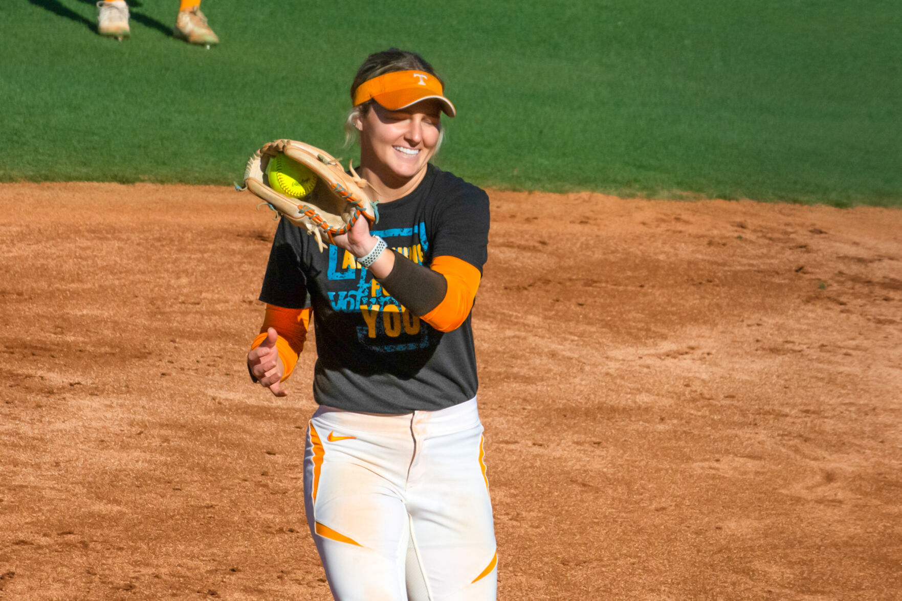 Tennessee softball wins twice, moves to 4-0 at Tennessee Invitational